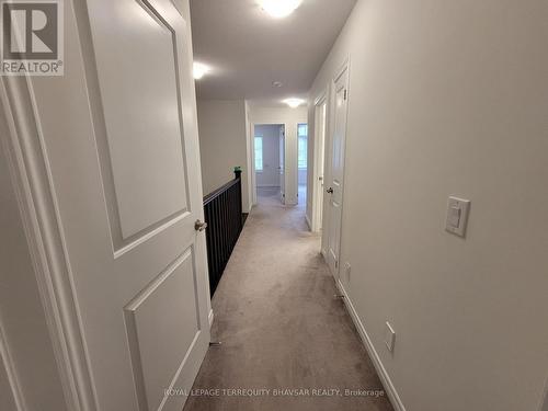 10 Stonehill Avenue, Kitchener, ON - Indoor Photo Showing Other Room