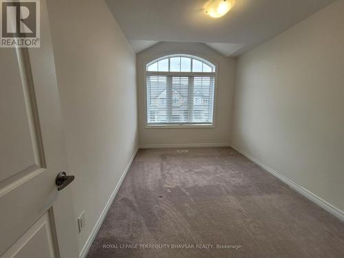 10 Stonehill Avenue, Kitchener, ON - Indoor Photo Showing Other Room