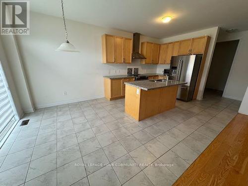 13 Henry Wilson Drive, Caledon, ON - Indoor Photo Showing Kitchen