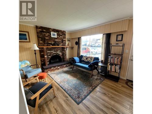 596 Pinchbeck Street, Williams Lake, BC - Indoor Photo Showing Living Room With Fireplace