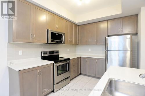 10 - 7 Lakelawn Road, Grimsby, ON - Indoor Photo Showing Kitchen