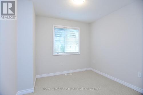 10 - 7 Lakelawn Road, Grimsby, ON - Indoor Photo Showing Other Room