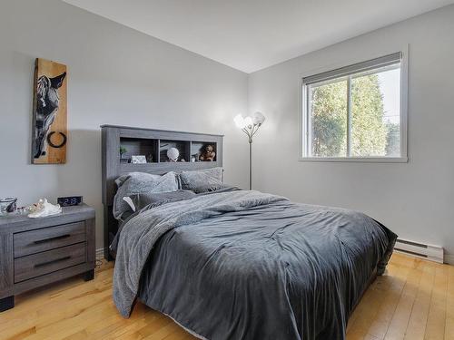 Chambre Ã Â coucher - 932 Rue Du Saguenay, Repentigny (Repentigny), QC - Indoor Photo Showing Bedroom