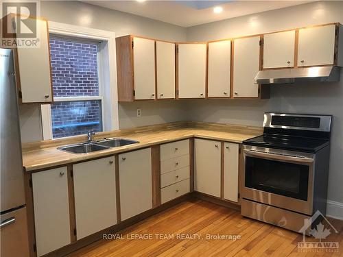 181 Glen Avenue, Ottawa, ON - Indoor Photo Showing Kitchen With Double Sink