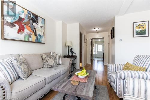 2004 Glenada Crescent Unit# 24, Oakville, ON - Indoor Photo Showing Living Room