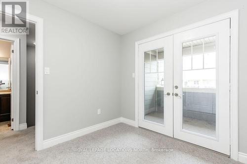 21 Covington Blue Crescent, Wasaga Beach, ON - Indoor Photo Showing Other Room