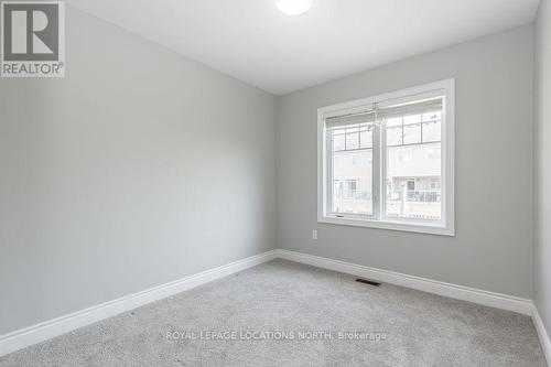 21 Covington Blue Crescent, Wasaga Beach, ON - Indoor Photo Showing Other Room