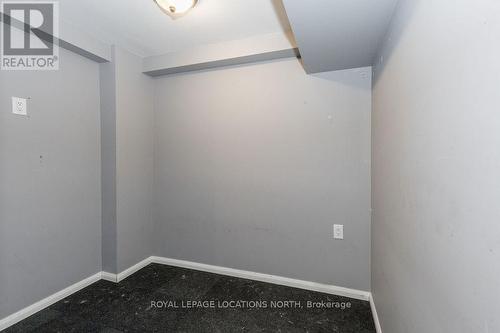 21 Covington Blue Crescent, Wasaga Beach, ON - Indoor Photo Showing Other Room