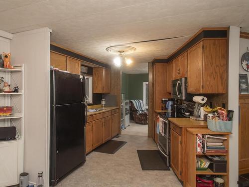 35 Wiljala Road, Conmee Township, ON - Indoor Photo Showing Kitchen