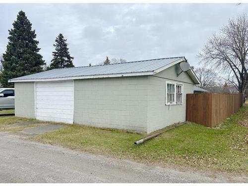 935 Armit Avenue North, Fort Frances, ON - Outdoor