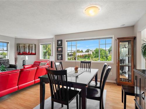 402-1220 Fort St, Victoria, BC - Indoor Photo Showing Dining Room