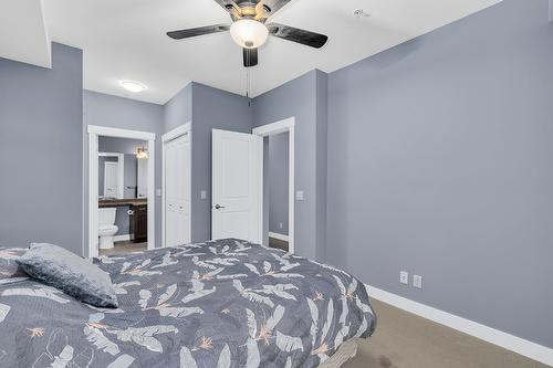 307-3533 Carrington Road, West Kelowna, BC - Indoor Photo Showing Bedroom