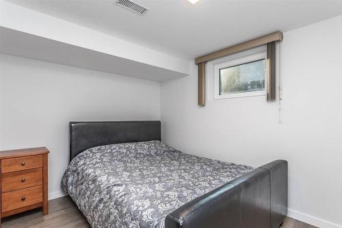 930-932 Lawson Avenue, Kelowna, BC - Indoor Photo Showing Bedroom