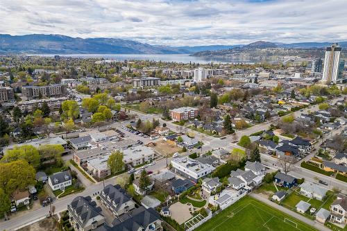 930-932 Lawson Avenue, Kelowna, BC - Outdoor With View