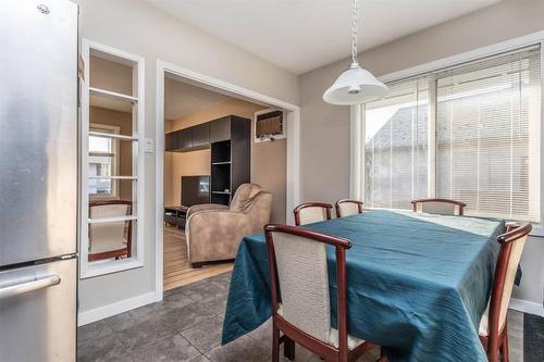 930-932 Lawson Avenue, Kelowna, BC - Indoor Photo Showing Dining Room