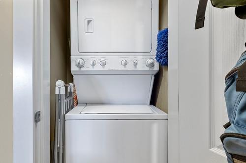 314-2070 Boucherie Road, West Kelowna, BC - Indoor Photo Showing Laundry Room