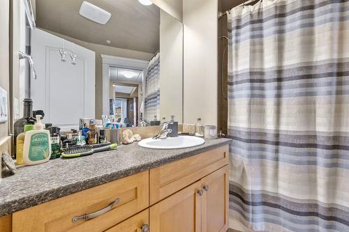 314-2070 Boucherie Road, West Kelowna, BC - Indoor Photo Showing Bathroom