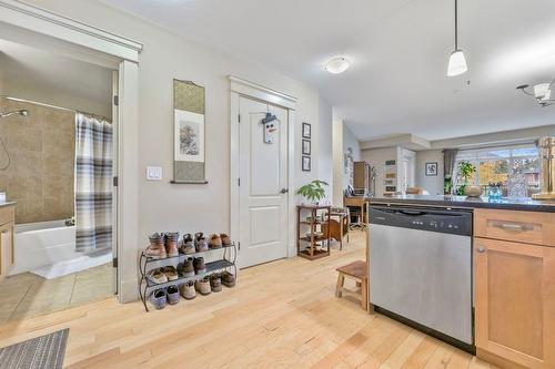 314-2070 Boucherie Road, West Kelowna, BC - Indoor Photo Showing Kitchen