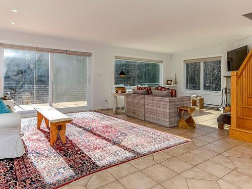 Overall view - 400 Ch. Élie, Sutton, QC - Indoor Photo Showing Living Room