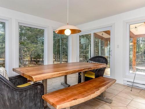 Dining room - 400 Ch. Élie, Sutton, QC - Indoor Photo Showing Dining Room