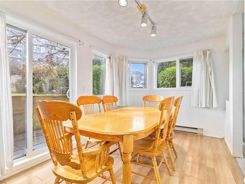 102-1801 Fern St, Victoria, BC - Indoor Photo Showing Dining Room