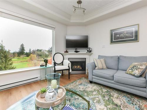 333-3666 Royal Vista Way, Courtenay, BC - Indoor Photo Showing Living Room With Fireplace