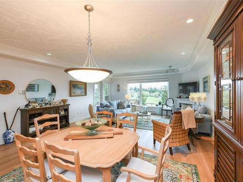 333-3666 Royal Vista Way, Courtenay, BC - Indoor Photo Showing Dining Room