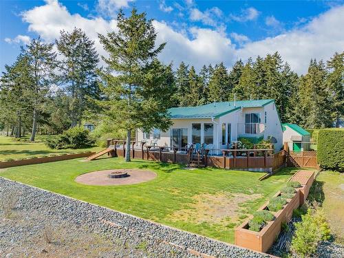 6435 Island Hwy, Bowser, BC 