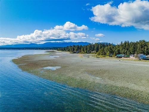 6435 Island Hwy, Bowser, BC 