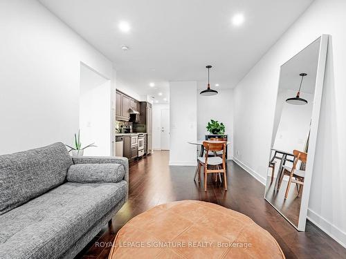 Ph16-320 Richmond St E, Toronto, ON - Indoor Photo Showing Living Room