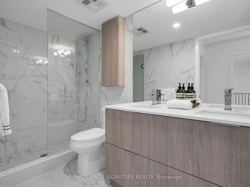 81 Shuter St, Toronto, ON - Indoor Photo Showing Bathroom