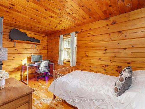 12850 Regional Rd 39 Rd, Uxbridge, ON - Indoor Photo Showing Bedroom