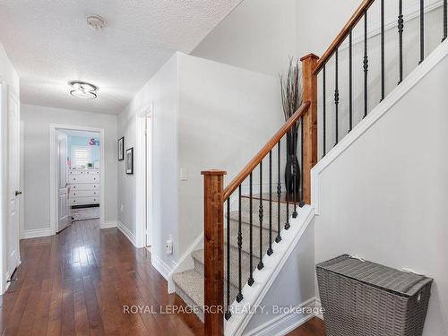 1813 Lamstone St, Innisfil, ON - Indoor Photo Showing Other Room