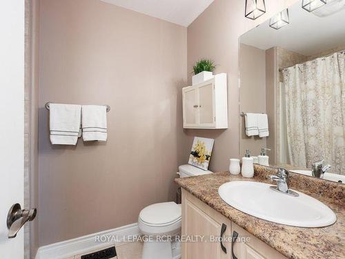 1813 Lamstone St, Innisfil, ON - Indoor Photo Showing Bathroom