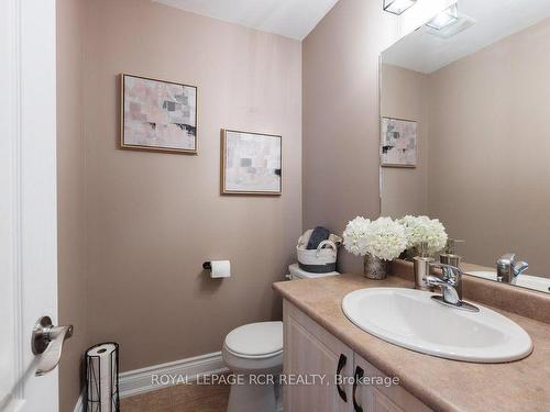 1813 Lamstone St, Innisfil, ON - Indoor Photo Showing Bathroom