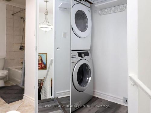 103-3040 Constitution Blvd, Mississauga, ON - Indoor Photo Showing Laundry Room