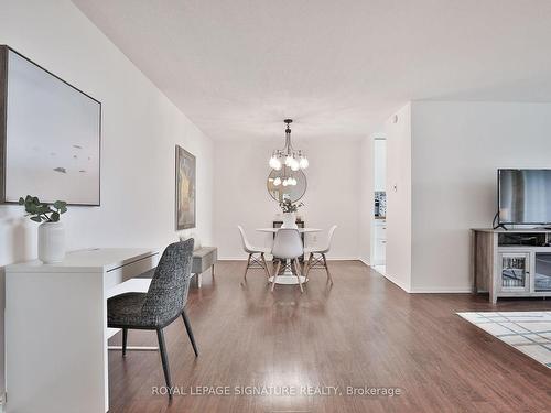 1703-17 Knightsbridge Rd, Brampton, ON - Indoor Photo Showing Dining Room