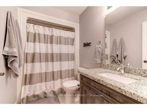 25-120 Vineberg Dr, Hamilton, ON - Indoor Photo Showing Bathroom