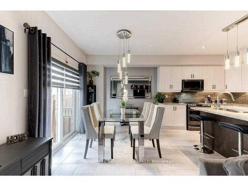 25-120 Vineberg Dr, Hamilton, ON - Indoor Photo Showing Dining Room