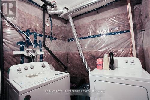 110 Durham Avenue, Barrie, ON - Indoor Photo Showing Laundry Room