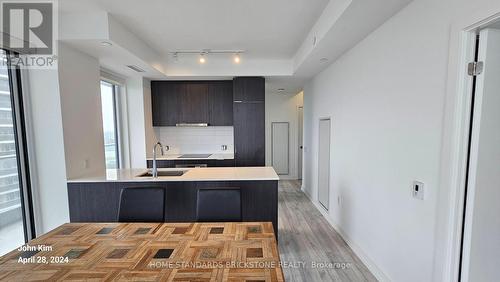 1304S - 8 Olympic Garden Drive, Toronto, ON - Indoor Photo Showing Kitchen