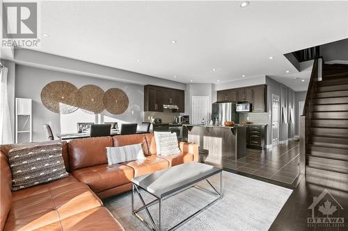 2200 Nantes Street, Ottawa, ON - Indoor Photo Showing Living Room