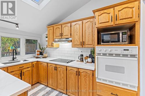 314 Dickens Drive, Oshawa, ON - Indoor Photo Showing Kitchen