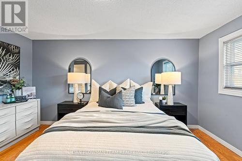 314 Dickens Drive, Oshawa, ON - Indoor Photo Showing Bedroom