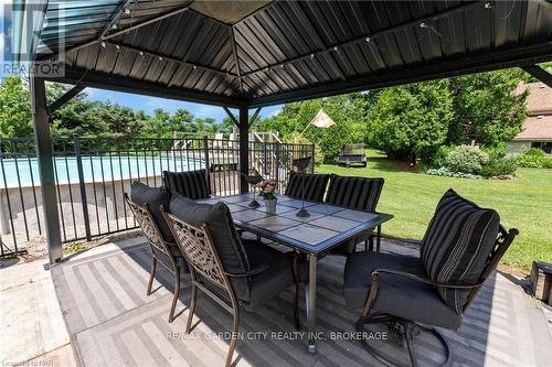 5400 North Service Road, Lincoln, ON - Outdoor With Deck Patio Veranda With Exterior