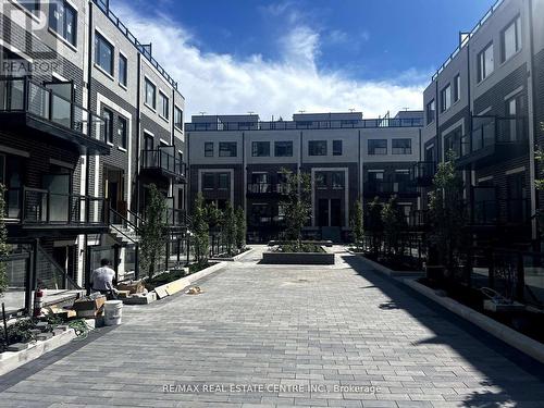 C3-307 - 3445 Sheppard Avenue E, Toronto, ON - Outdoor With Balcony With Facade