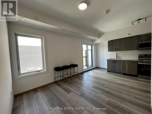 C3-307 - 3445 Sheppard Avenue E, Toronto, ON - Indoor Photo Showing Kitchen