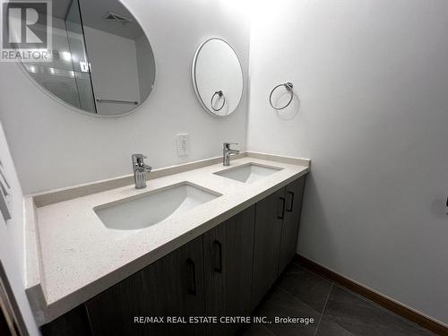 C3-307 - 3445 Sheppard Avenue E, Toronto, ON - Indoor Photo Showing Bathroom