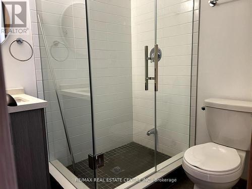 C3-307 - 3445 Sheppard Avenue E, Toronto, ON - Indoor Photo Showing Bathroom