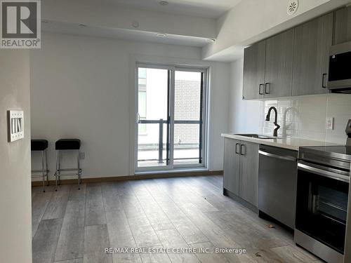 C3-307 - 3445 Sheppard Avenue E, Toronto, ON - Indoor Photo Showing Kitchen